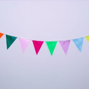 Triangular Satin  Extra-Long Bunting